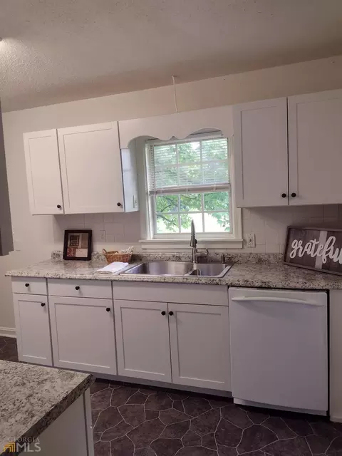 212 Hancock St, Jackson, GA 30233 photo 7