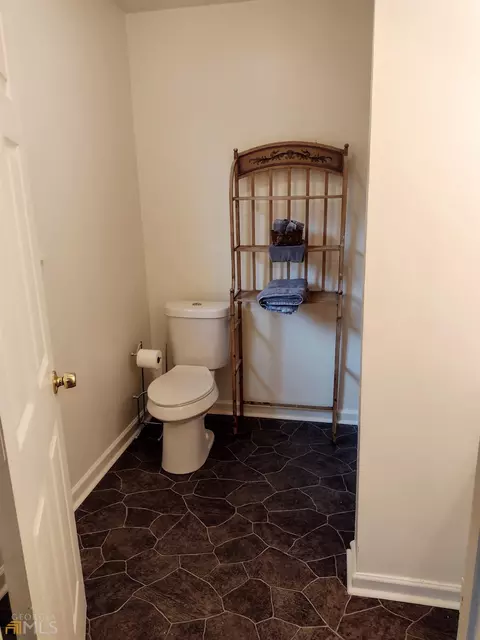 212 Hancock St, Jackson, GA 30233 photo 14