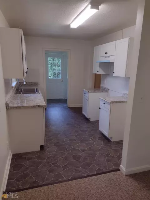 212 Hancock St, Jackson, GA 30233 photo 8