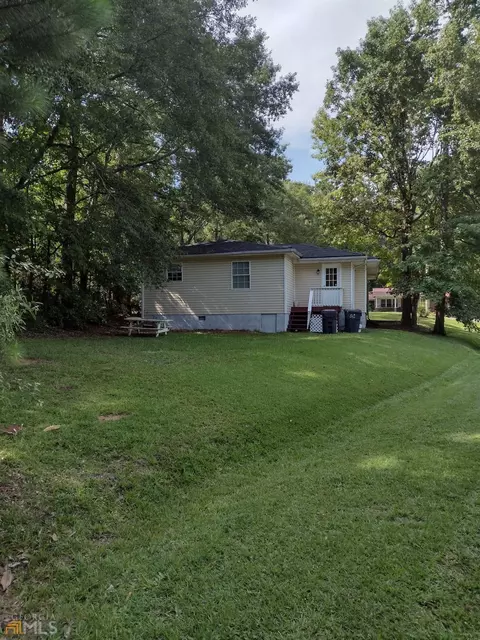 212 Hancock St, Jackson, GA 30233 photo 2