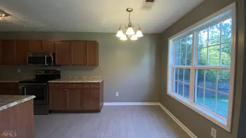 105 Perimeter Dr, Lagrange, GA 30241 photo 8
