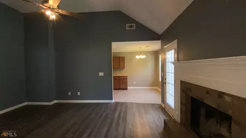 105 Perimeter Dr, Lagrange, GA 30241 photo 7