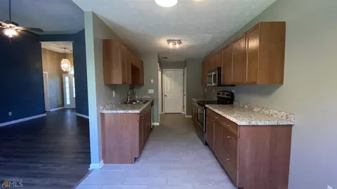 105 Perimeter Dr, Lagrange, GA 30241 photo 9