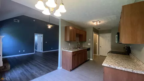 105 Perimeter Dr, Lagrange, GA 30241 photo 10