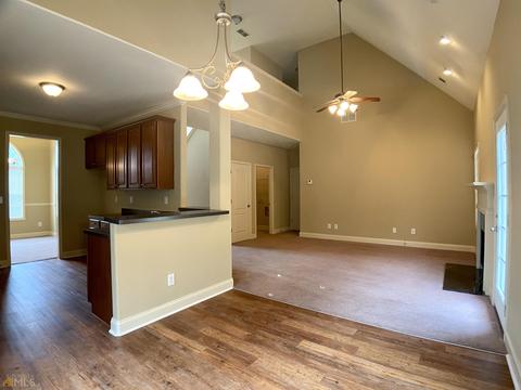204 Jasmine Ln, Lagrange, GA 30241 photo 3