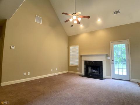 204 Jasmine Ln, Lagrange, GA 30241 photo 2