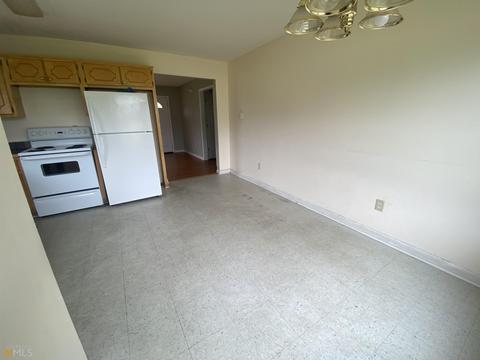 607 Gordon Rd, Barnesville, GA 30204 photo 12