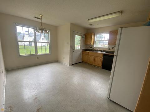 607 Gordon Rd, Barnesville, GA 30204 photo 11