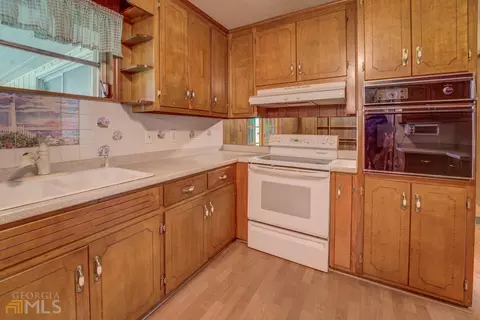 9177 Brown Bridge Rd, Covington, GA 30014 photo 20