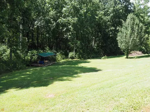 103 Redwood Dr, Lagrange, GA 30240 photo 6