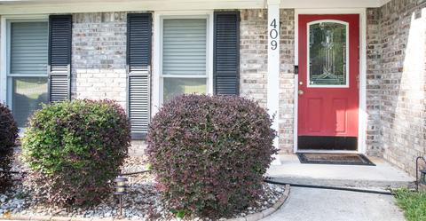 409 Pebble Dr, Lagrange, GA 30241 photo 2