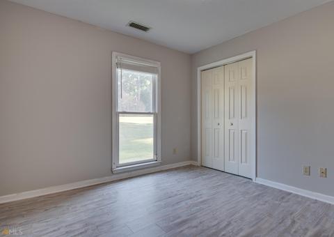 409 Pebble Dr, Lagrange, GA 30241 photo 17