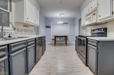 409 Pebble Dr, Lagrange, GA 30241 photo 9