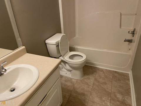 5751 Colonnade Dr, Rex, GA 30273 photo 9