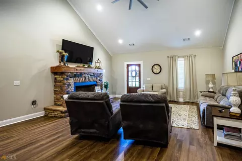 265 Briley Rd, Lagrange, GA 30241 photo 3
