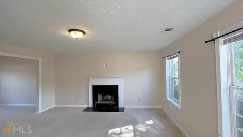 210 Hazelhurst Dr, Covington, GA 30016 photo 9