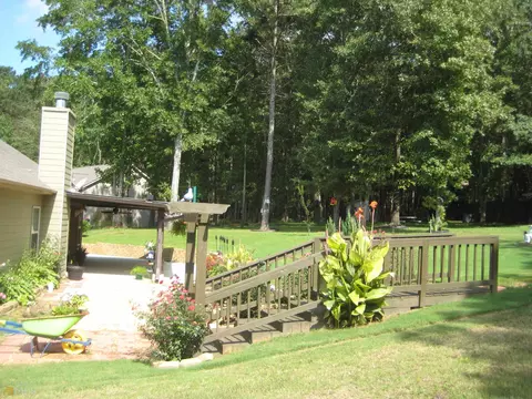 225 Arbor Way, Bethlehem, GA 30620 photo 4
