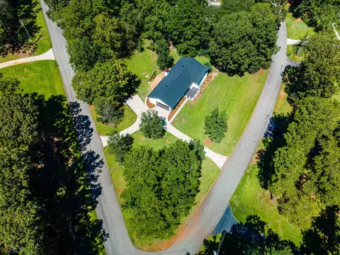 906 Wheelis Way, Lagrange, GA 30240 photo 3