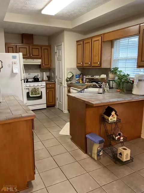 80 Oaklake Dr, Covington, GA 30016 photo 4