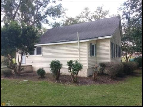 404 Cypress Ave, Pinehurst, GA 31070 photo 2