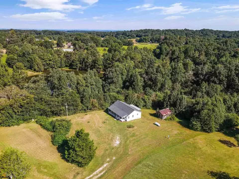 235 Cain Rd, Commerce, GA 30530 photo 1