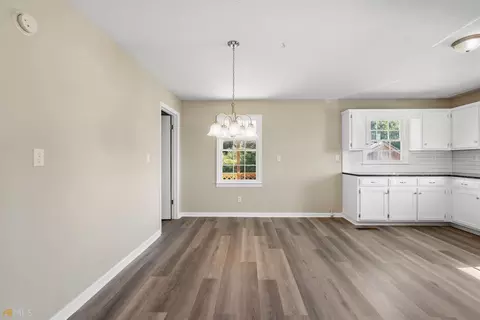 235 Cain Rd, Commerce, GA 30530 photo 4