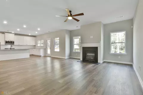 10 Singletree Ln, Newnan, GA 30263 photo 12