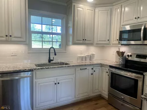 242 Needleleaf Dr, Barnesville, GA 30204 photo 6