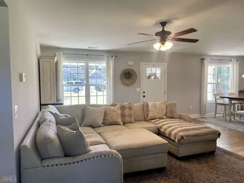 242 Needleleaf Dr, Barnesville, GA 30204 photo 11