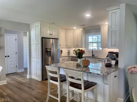242 Needleleaf Dr, Barnesville, GA 30204 photo 3