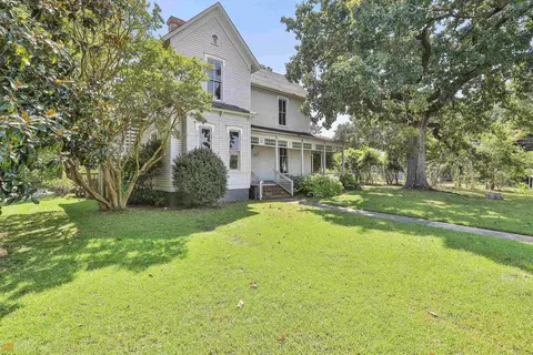 123 E Broad St, Fairburn, GA 30213 photo 2