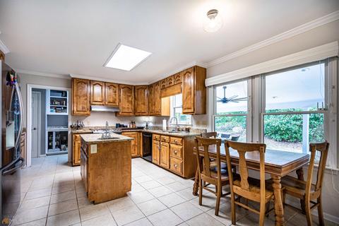 220 Ashford Cir, Lagrange, GA 30240 photo 8