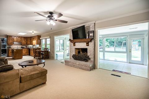 220 Ashford Cir, Lagrange, GA 30240 photo 5