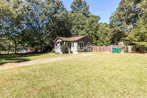 298 E 5th Ave, Winder, GA 30680 photo 4