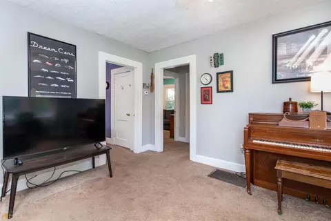 298 E 5th Ave, Winder, GA 30680 photo 9