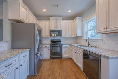 1089 E Doyle St, Toccoa, GA 30577 photo 5