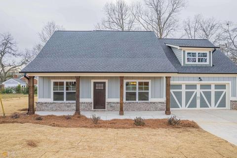 1089 E Doyle St, Toccoa, GA 30577 photo 1