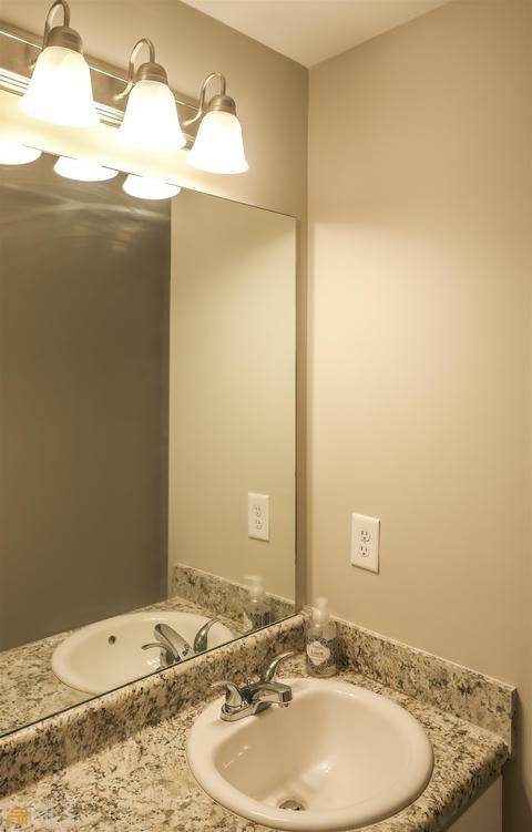 421 Clematis Ct, Temple, GA 30179 photo 8