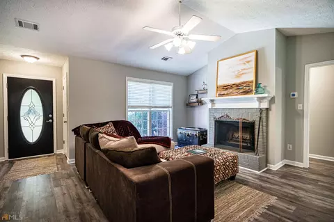 13 River Point Dr, Lagrange, GA 30240 photo 3