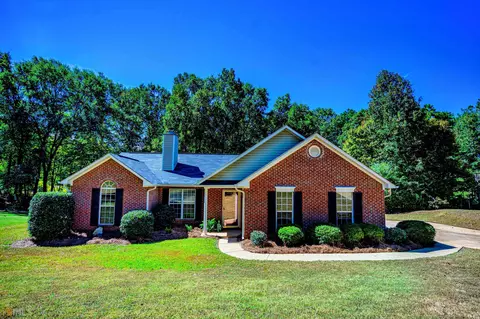 13 River Point Dr, Lagrange, GA 30240 photo 1
