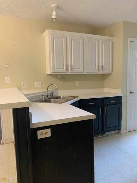 312 Shane Cir, Perry, GA 31069 photo 10