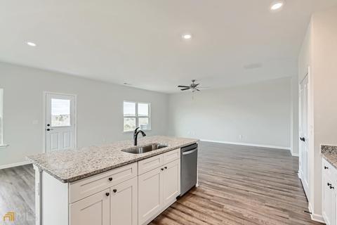 422 Samara Ct, Fairburn, GA 30213 photo 5