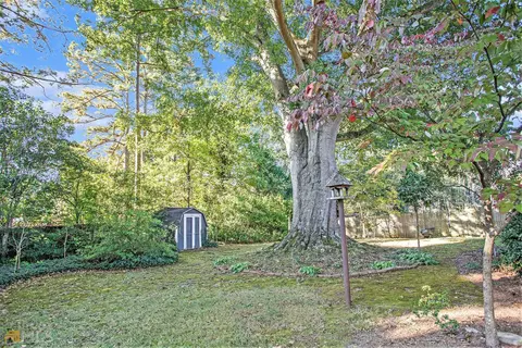 1943 Mural Cir, Morrow, GA 30260 photo 3