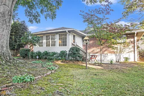 1943 Mural Cir, Morrow, GA 30260 photo 4