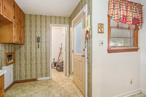 1943 Mural Cir, Morrow, GA 30260 photo 14