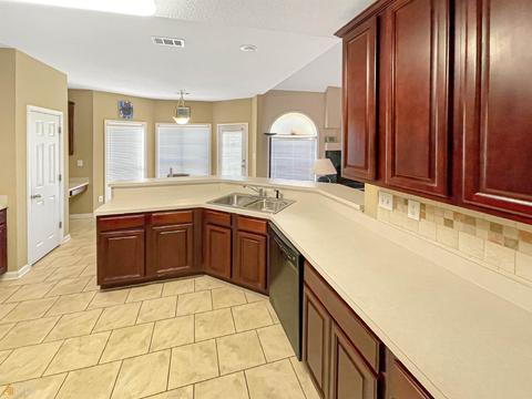 545 Oak Trl, Hampton, GA 30228 photo 13