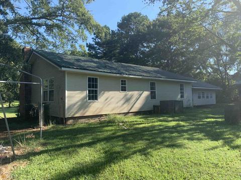 297 Poplar Cir, Lagrange, GA 30241 photo 2