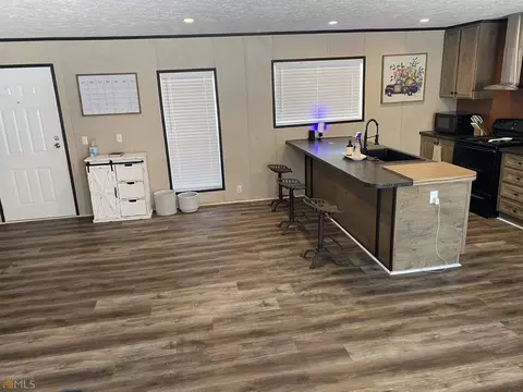 201 Pine Cir, Lagrange, GA 30241 photo 4