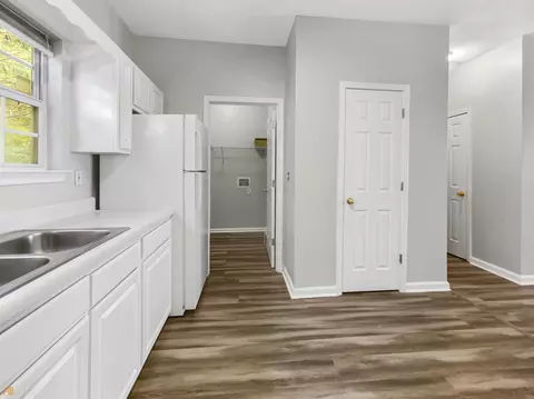 6696 Teresa Ln, Rex, GA 30273 photo 10