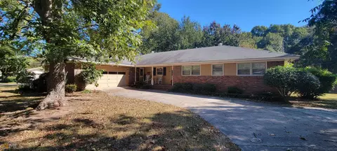 425 Wesley Dr, Jackson, GA 30233 photo 1